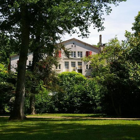 Hostellerie De La Roseraie Barbotan-les-Thermes Exterior photo