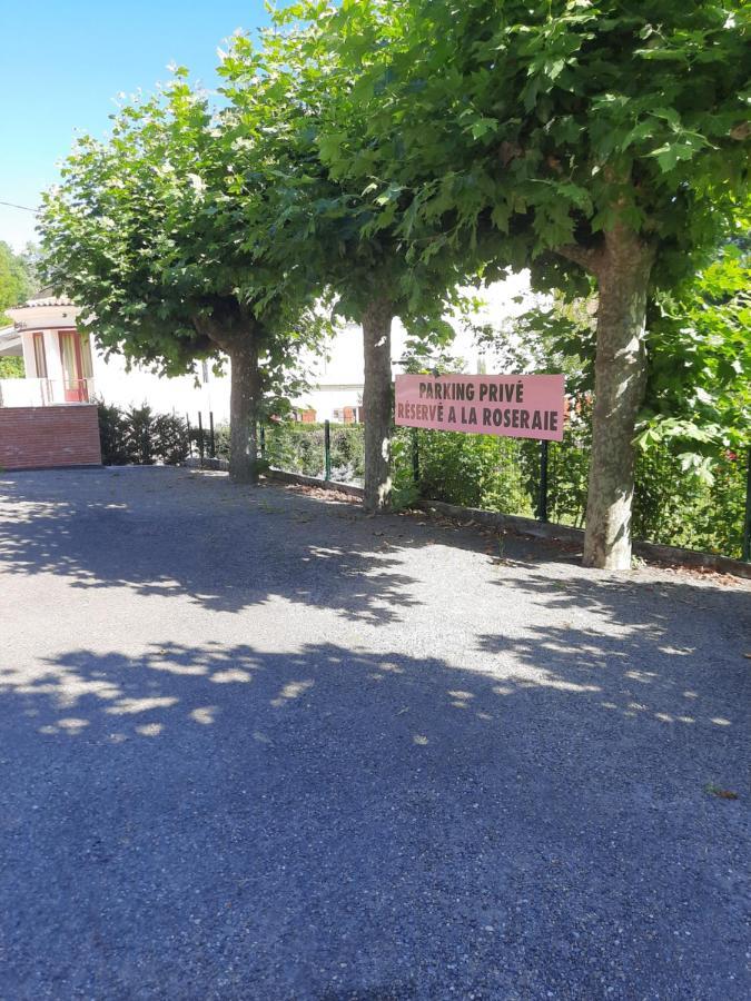 Hostellerie De La Roseraie Barbotan-les-Thermes Exterior photo