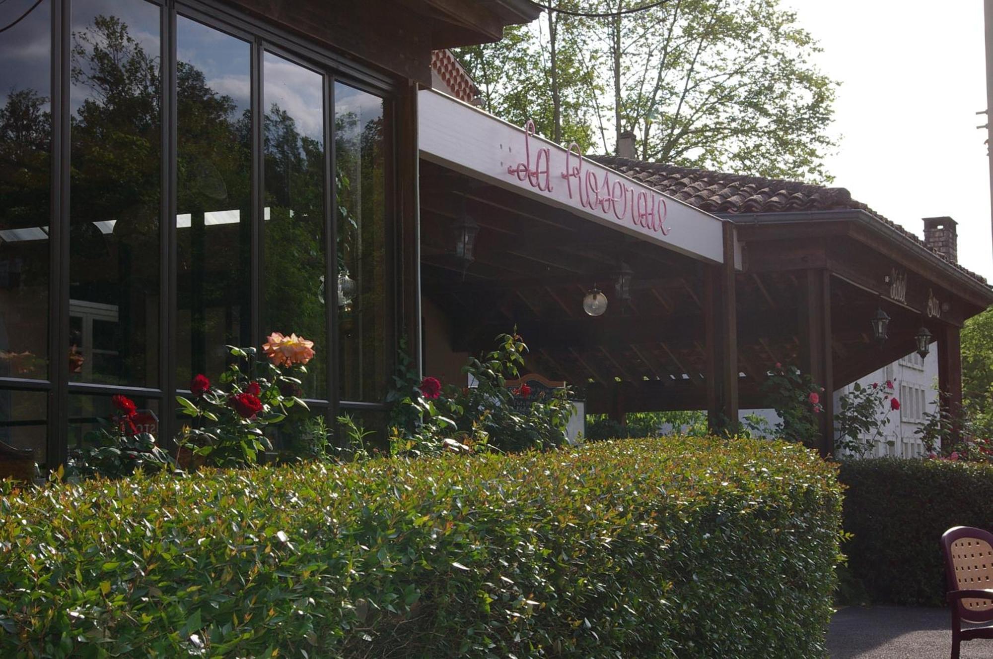 Hostellerie De La Roseraie Barbotan-les-Thermes Exterior photo